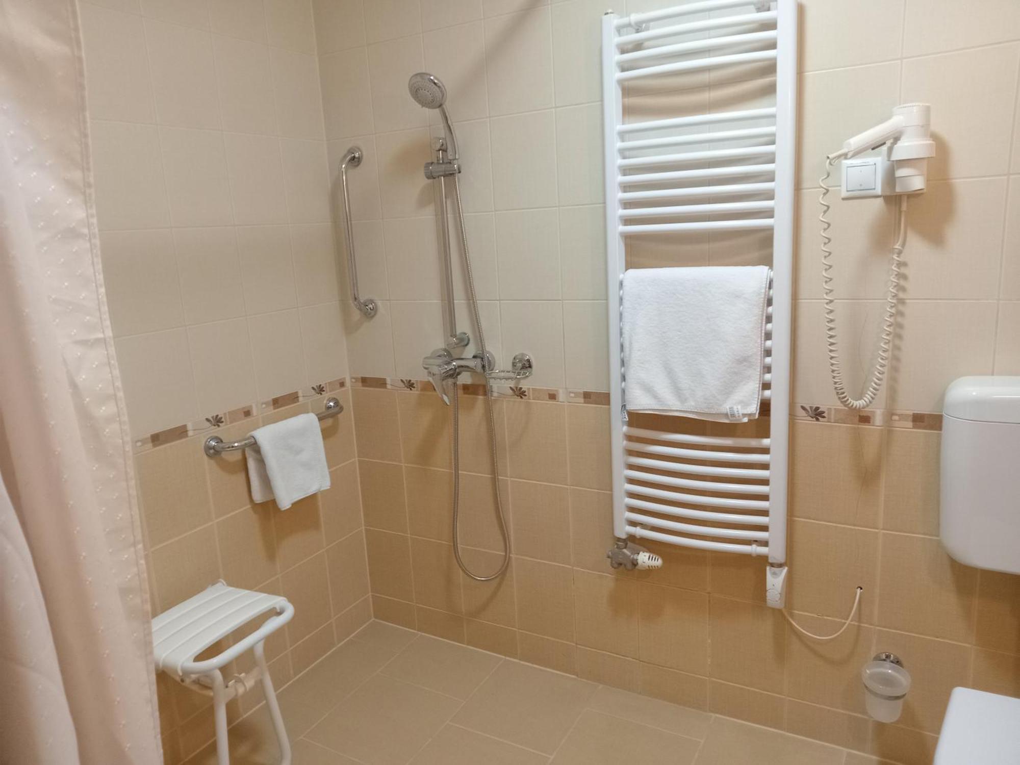 Fonix Wellness Resort Csitar Luaran gambar